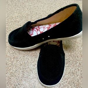 Roxy Women's Slip on Sneaker Shoe 8.5